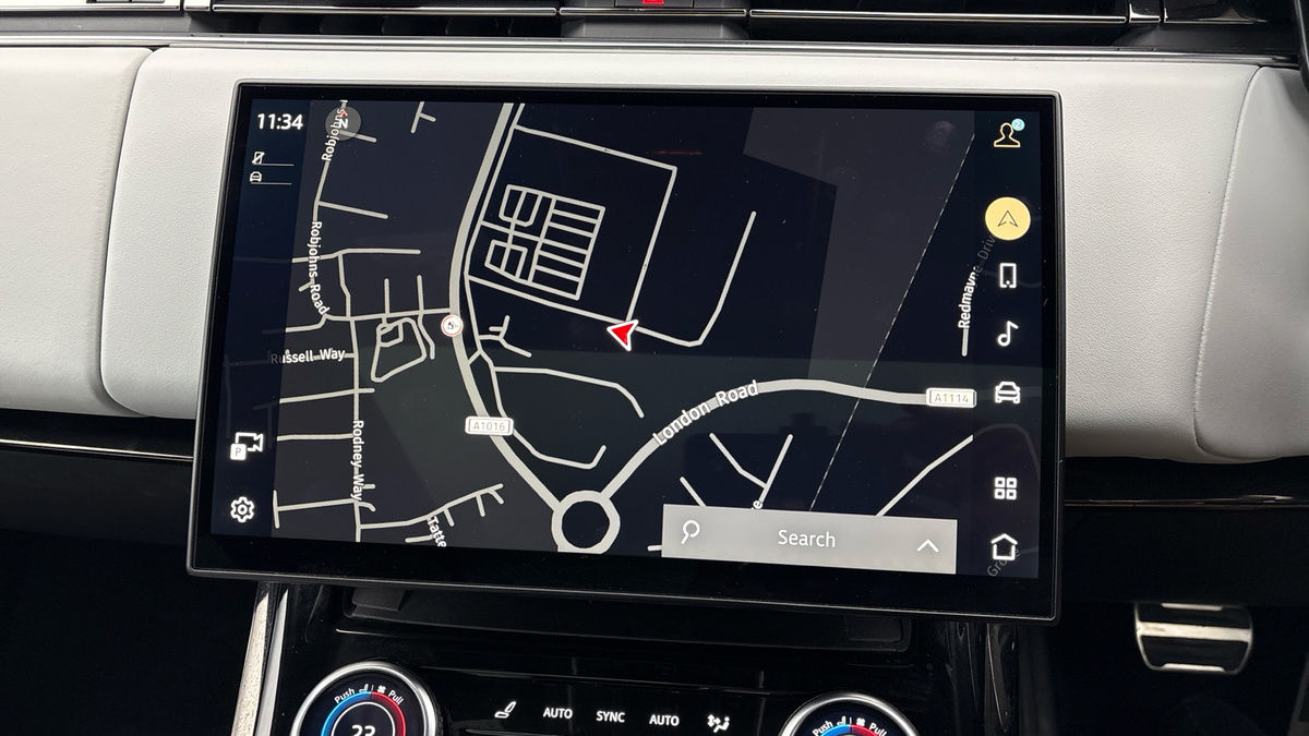 Land Rover Range Rover Sport Image 17