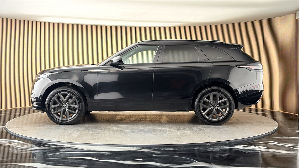 More views of Land Rover Range Rover Velar