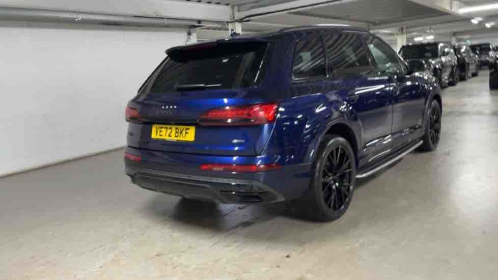 More views of Audi Q7