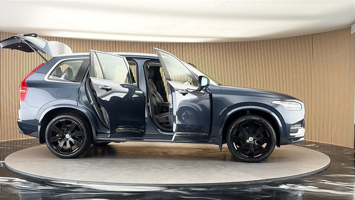 More views of Volvo XC90