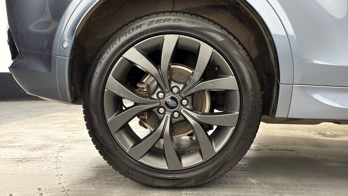 Land Rover Discovery Sport Image 10