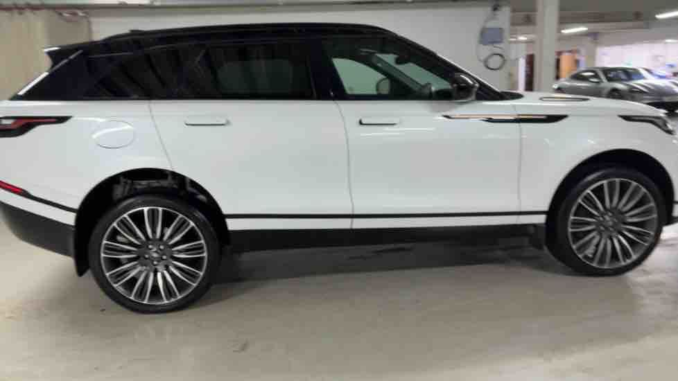 More views of Land Rover Range Rover Velar