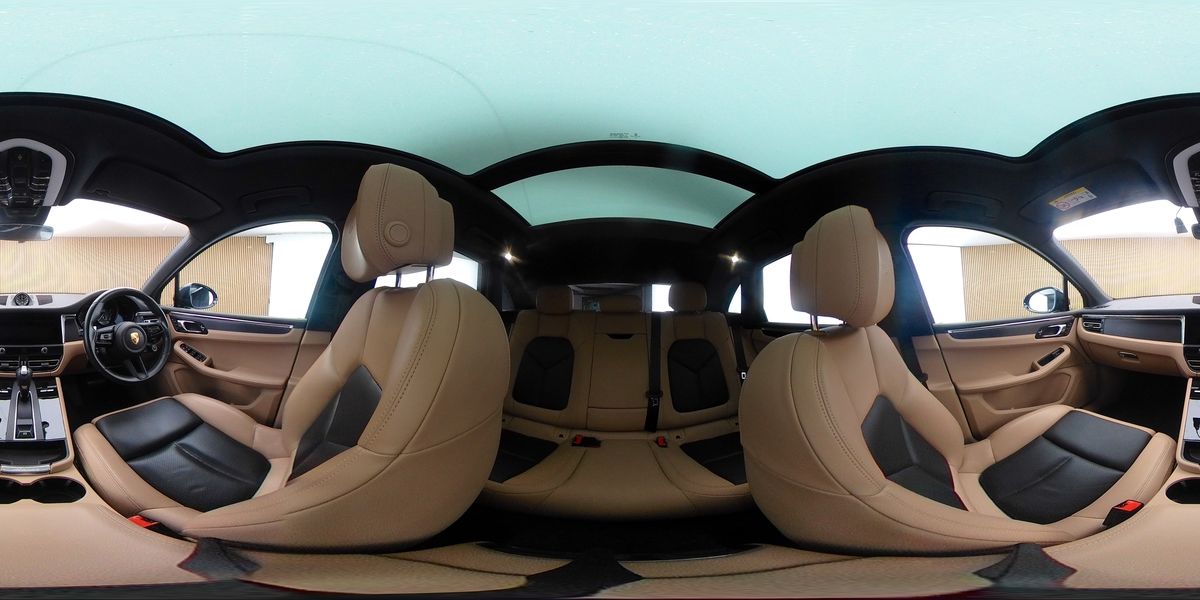 More views of Porsche Macan