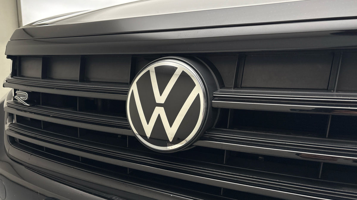 Volkswagen Touareg Image 24