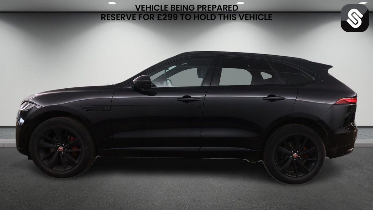 Jaguar F-PACE Image 6
