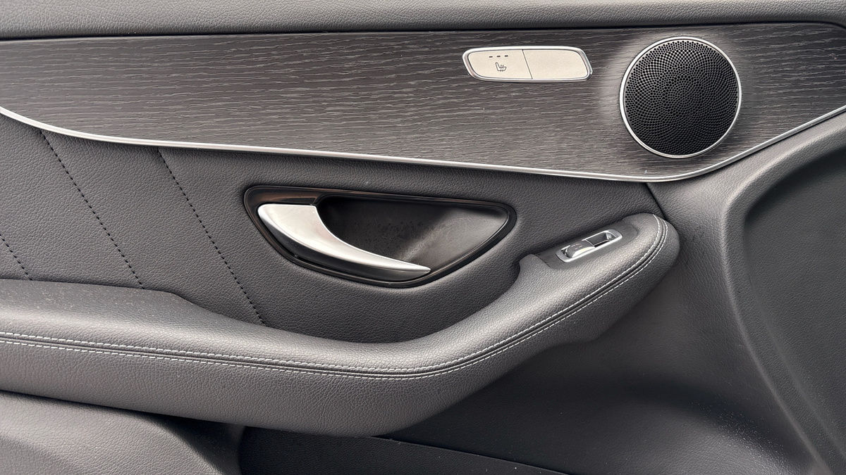 Mercedes-Benz GLC Image 19