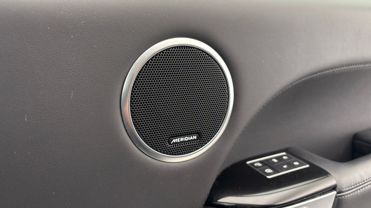 Land Rover Range Rover Sport Image 25