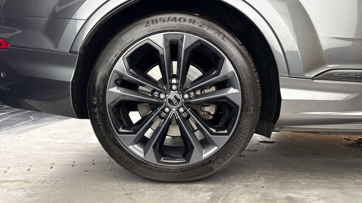 Audi Q7 Image 10
