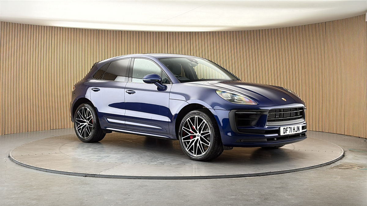 More views of Porsche Macan