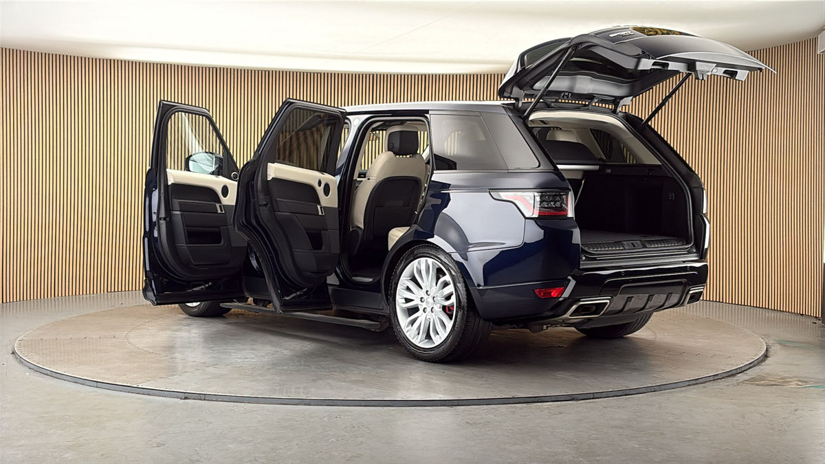 More views of Land Rover Range Rover Sport
