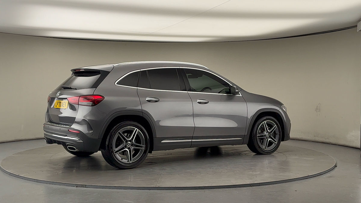 More views of Mercedes-Benz GLA