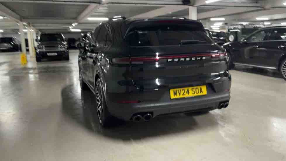 More views of Porsche Cayenne
