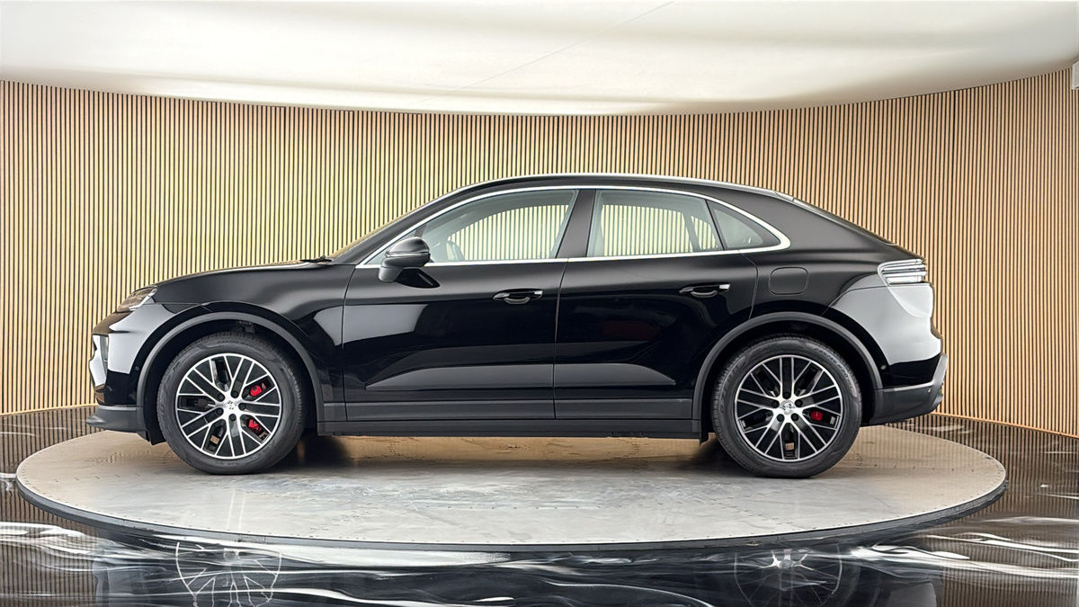 Porsche Macan Image 15