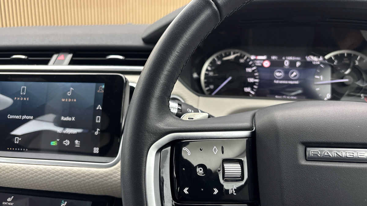 More views of Land Rover Range Rover Velar