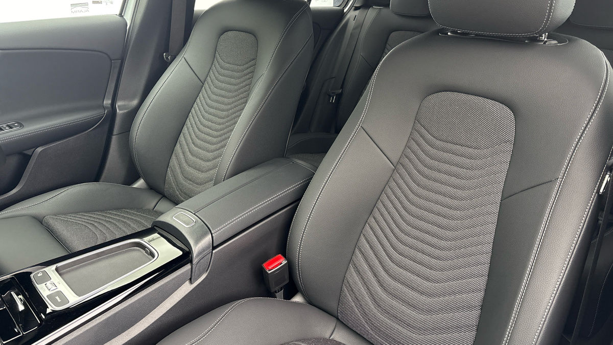 Mercedes-Benz A Class Image 7