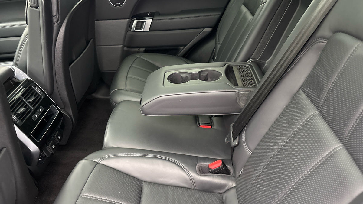 Land Rover Range Rover Sport Image 9