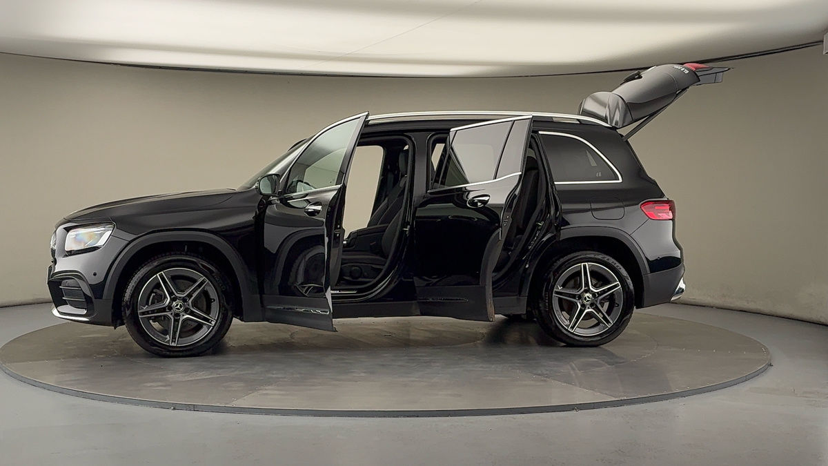 More views of Mercedes-Benz GLB