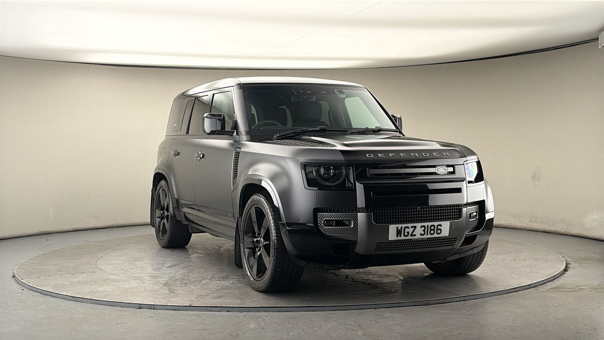 More views of Land Rover Defender 110