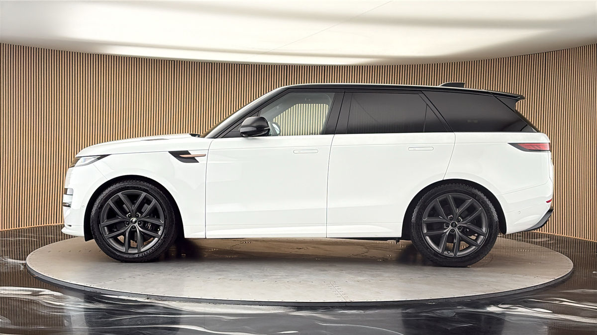 Land Rover Range Rover Sport Image 15