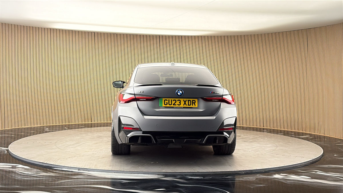 More views of BMW i4
