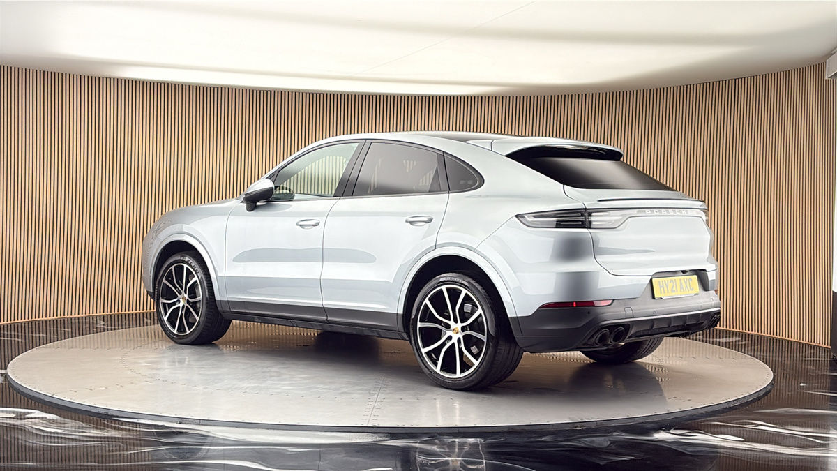 More views of Porsche Cayenne
