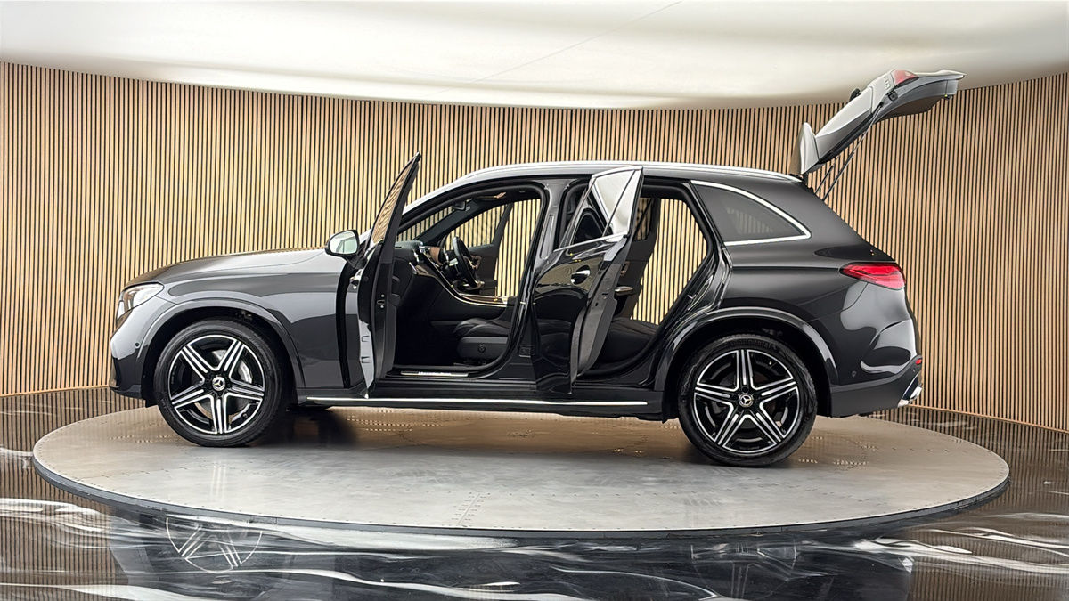More views of Mercedes-Benz GLC