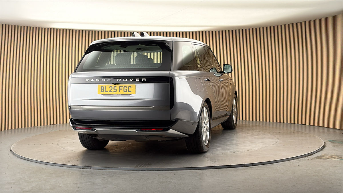 More views of Land Rover Range Rover