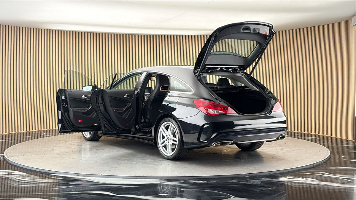 Mercedes-Benz CLA Image 23