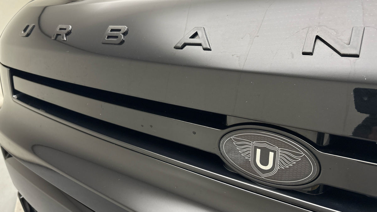 Land Rover Defender 110 Urban Image 24