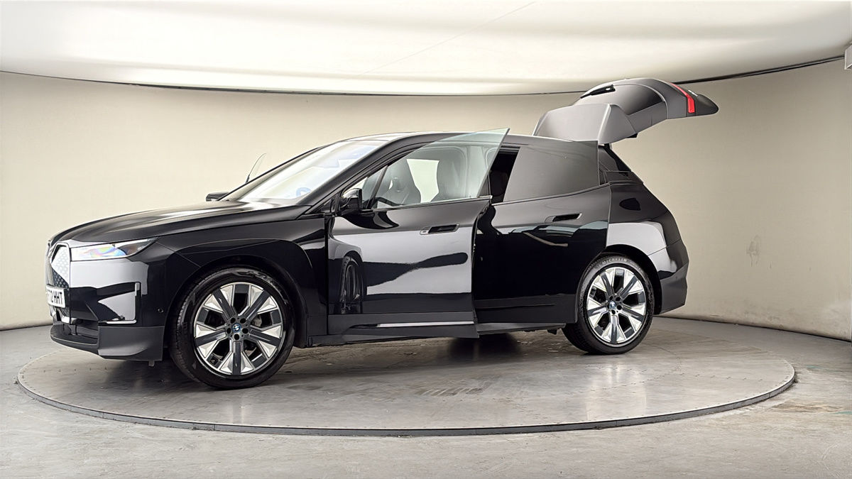 More views of BMW iX