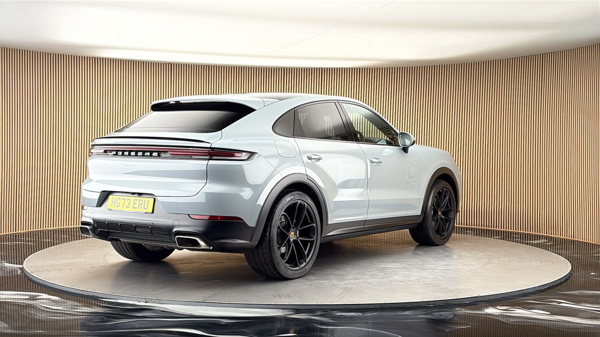 More views of Porsche Cayenne
