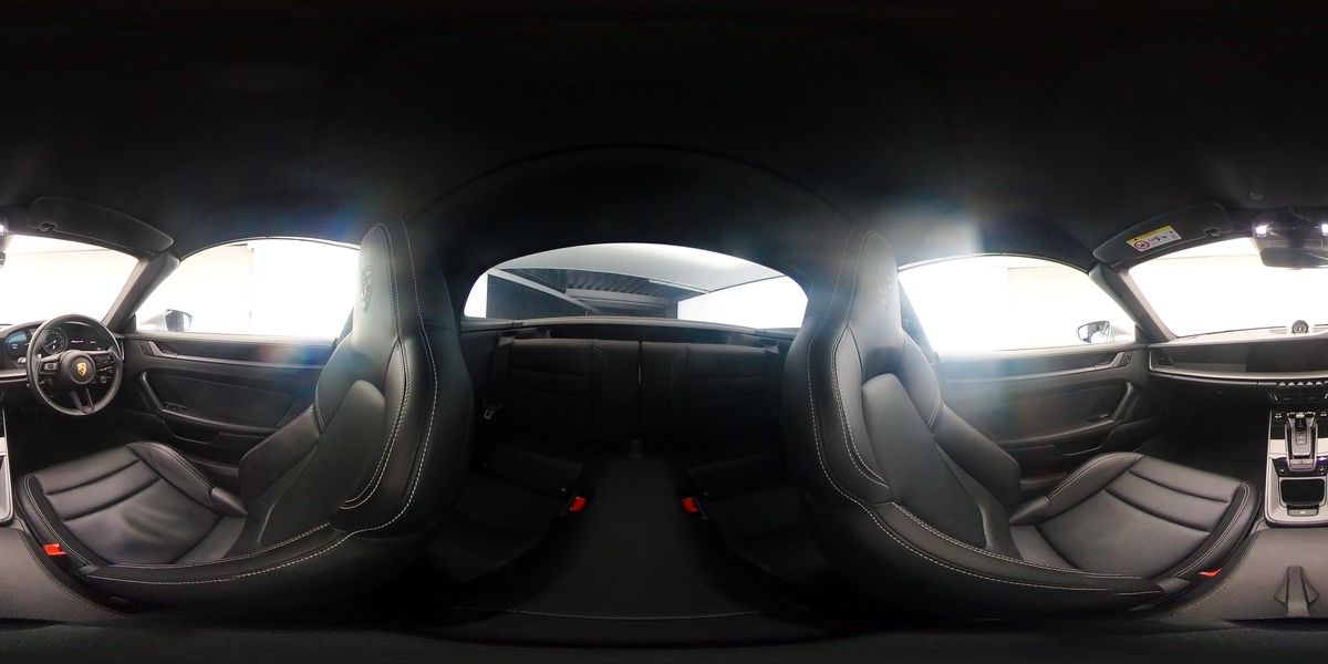 More views of Porsche 911