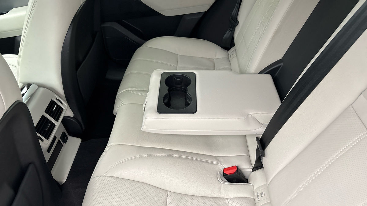 Land Rover Range Rover Velar Image 9