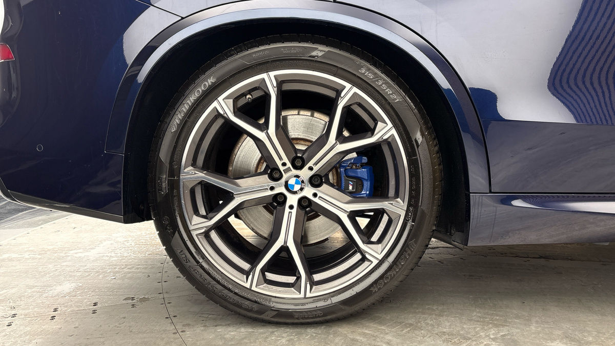 BMW X5 Image 10