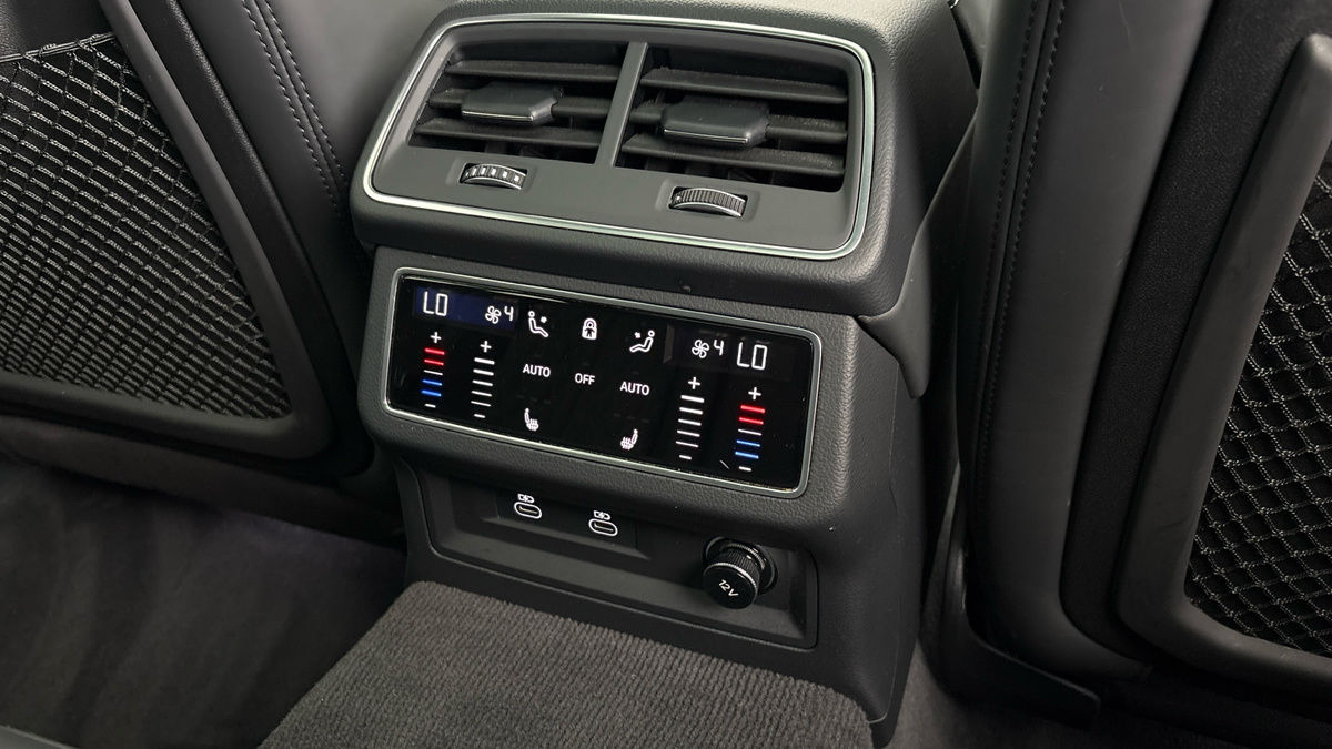 Audi A6 Avant Image 25