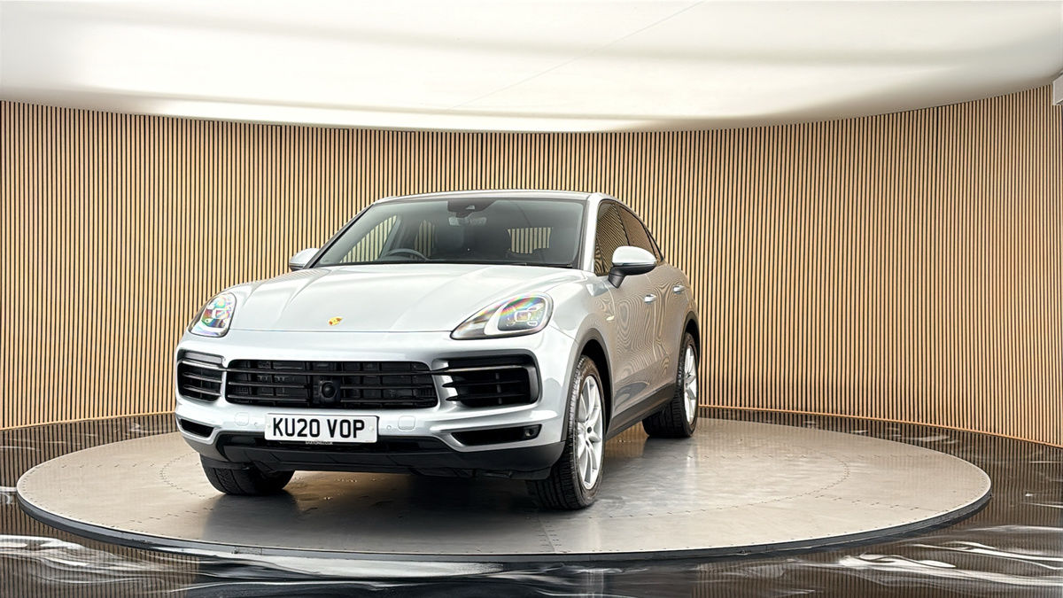 More views of Porsche Cayenne