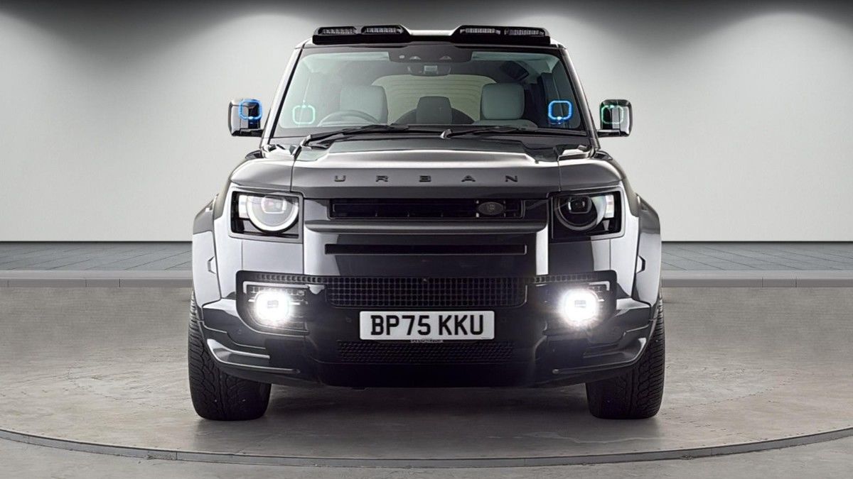 Land Rover Defender 110 Urban Image 6