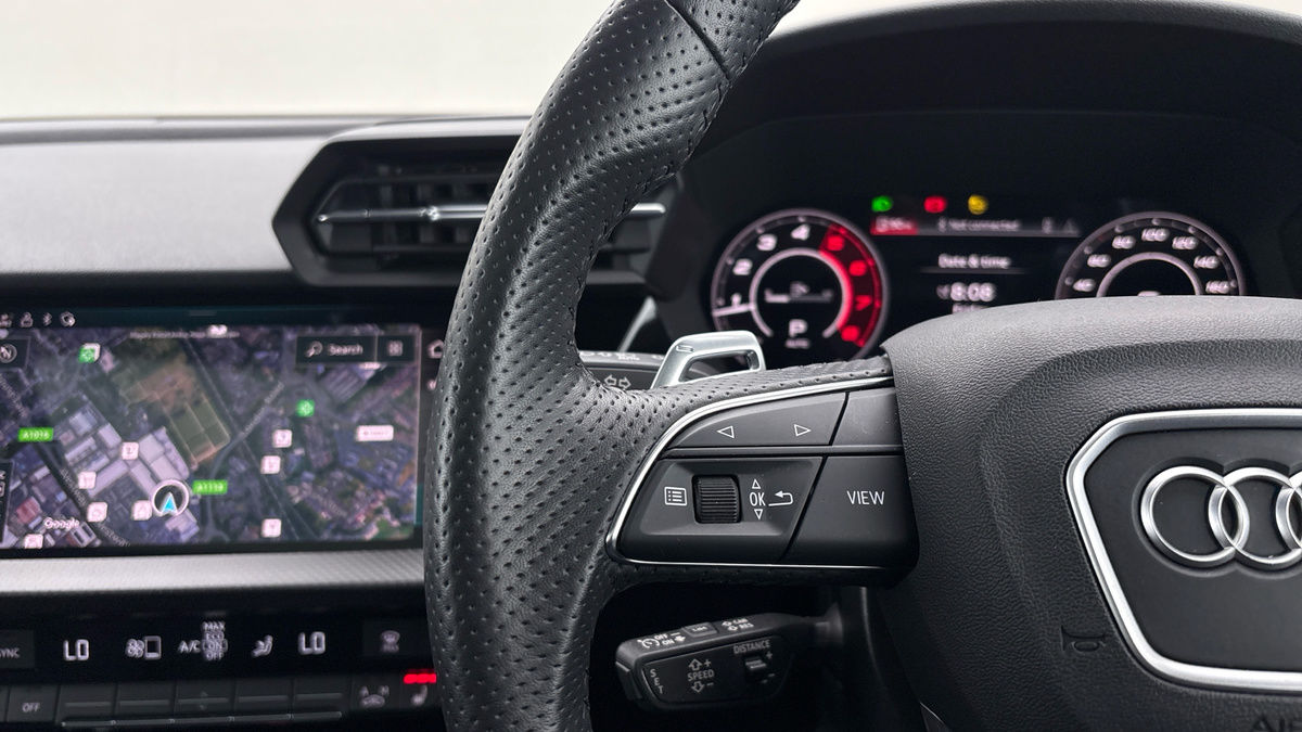 Audi RS3 Image 13