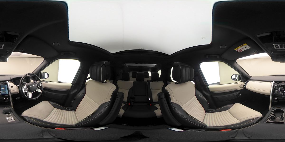 More views of Land Rover Discovery