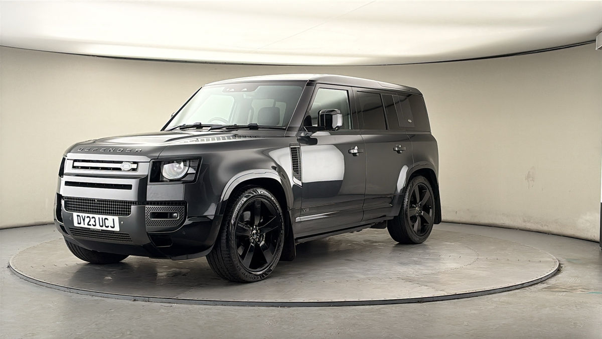 More views of Land Rover Defender 110