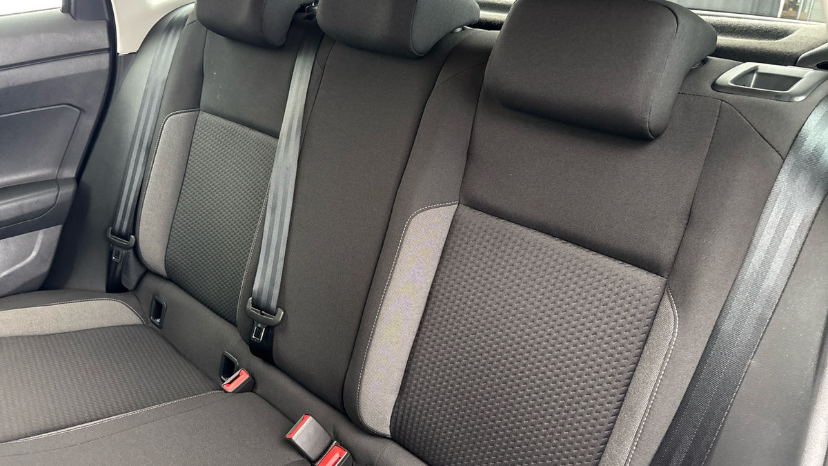 Volkswagen Polo Image 8