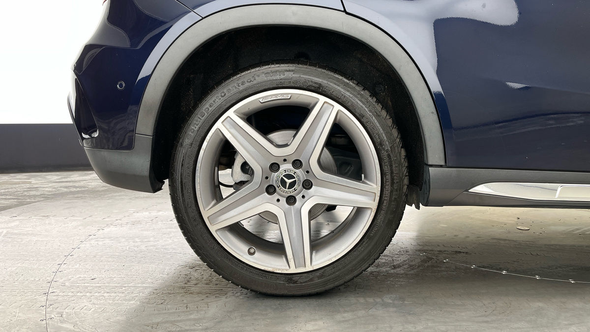 Mercedes-Benz GLA Image 10