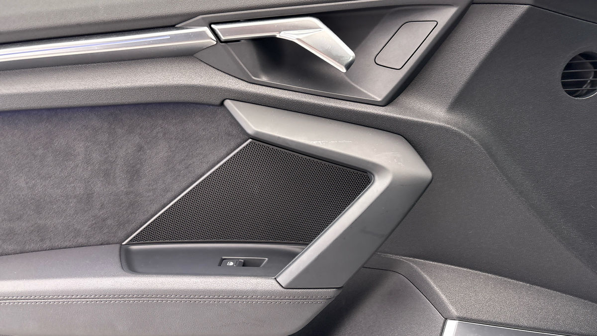 Audi RS3 Image 19