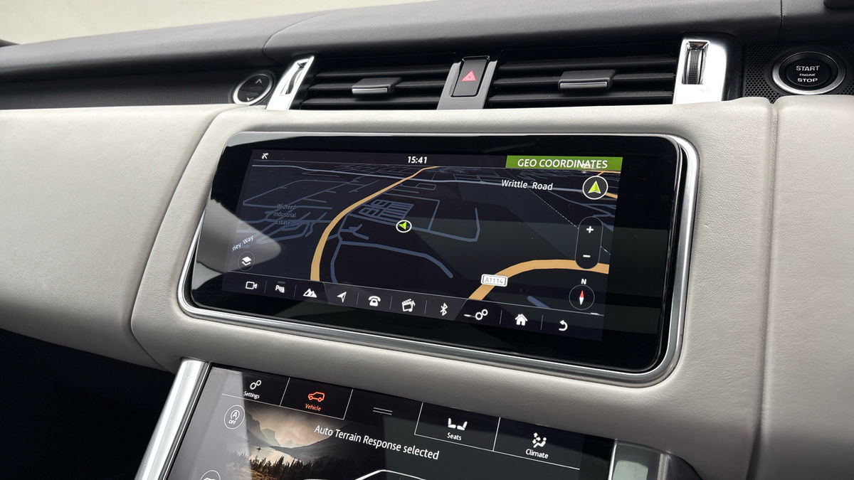 Land Rover Range Rover Sport Image 17