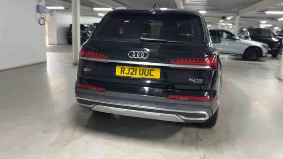 More views of Audi Q7