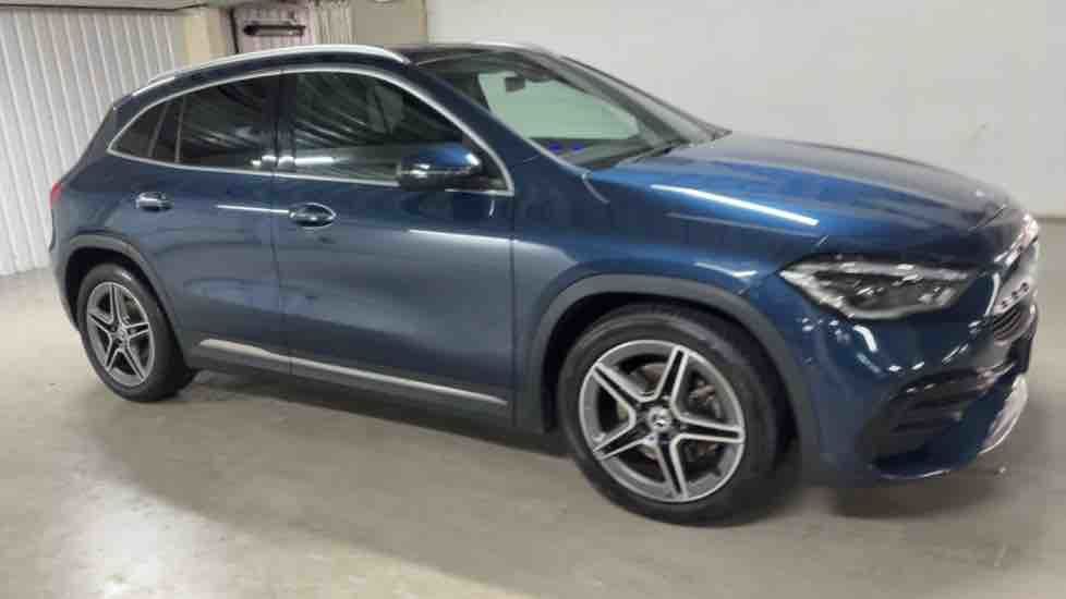 More views of Mercedes-Benz GLA