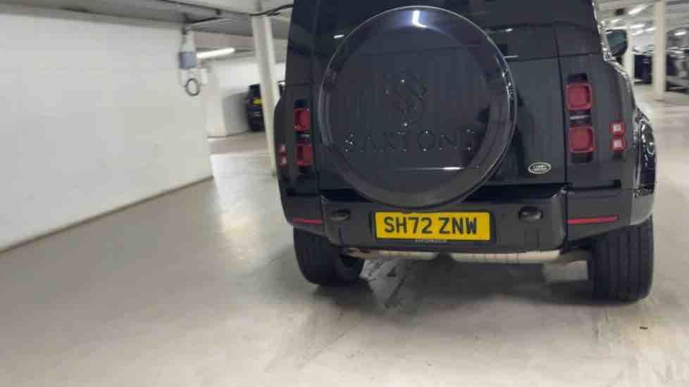 More views of Land Rover Defender 90