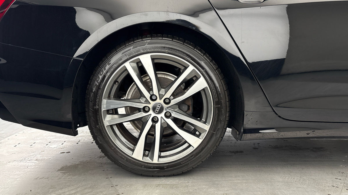 Audi A6 Saloon Image 10