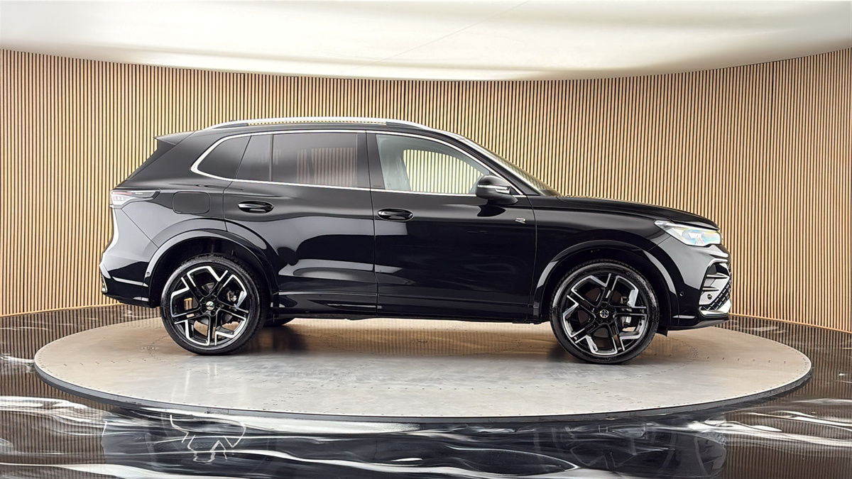 More views of Volkswagen Tiguan