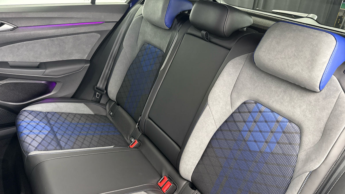 Volkswagen Golf Image 8